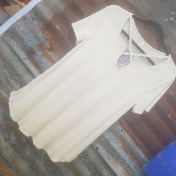 Cross top - Picture 1 of 1